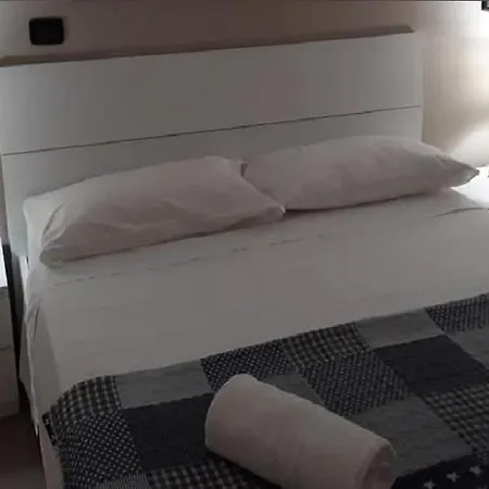 מלון דירות 3 Camera Con Cucina Vicino Centro Citta Ampio Parcheggio פארמה