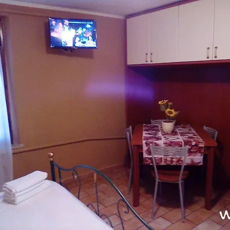 3 Camera Con Cucina Vicino Centro Citta Ampio Parcheggio