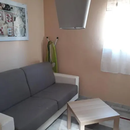 3 Camera Con Cucina Vicino Centro Citta Ampio Parcheggio *